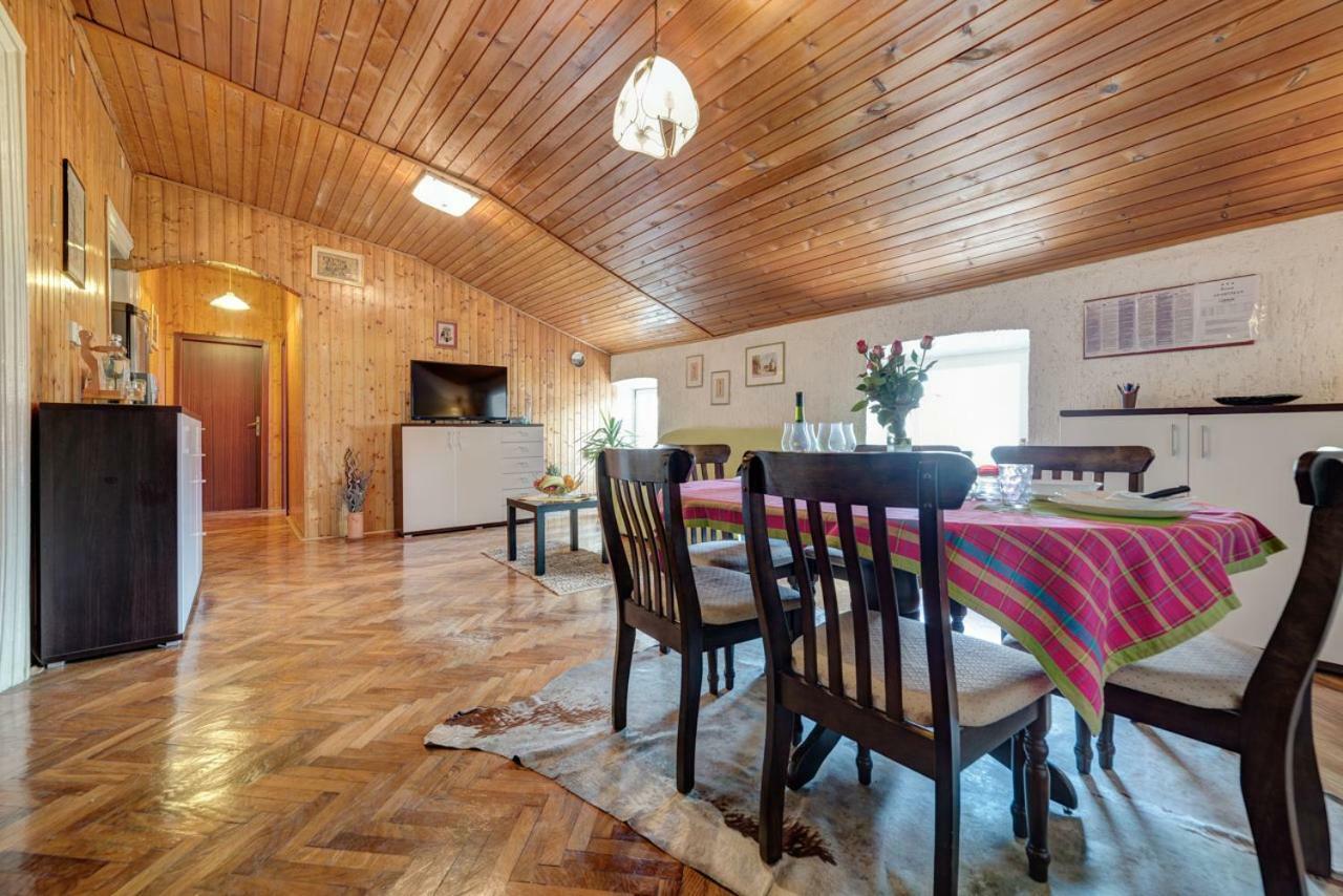 D&L Apartment In Center 普拉 外观 照片